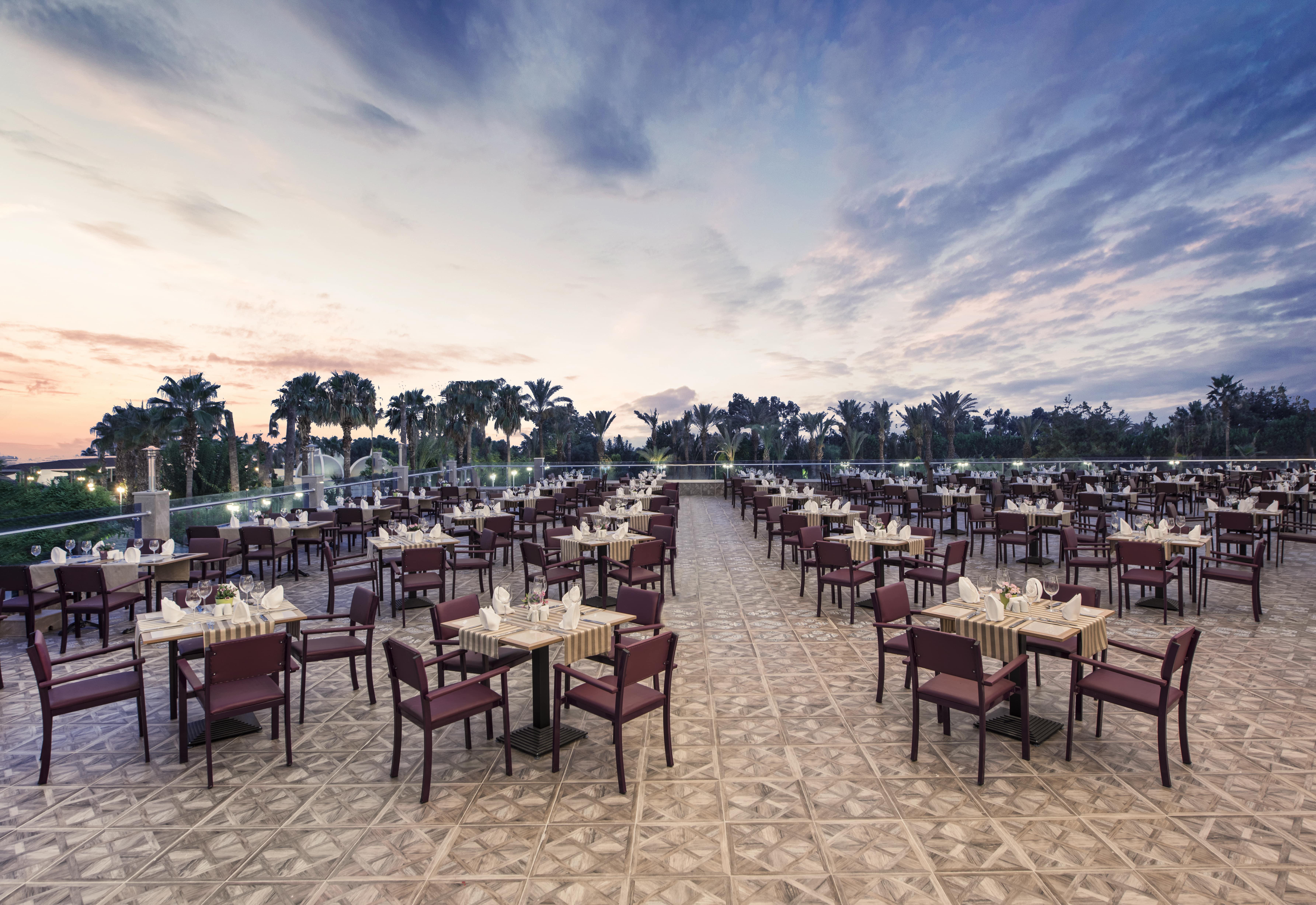 Delphin Be Grand Resort Анталия Екстериор снимка