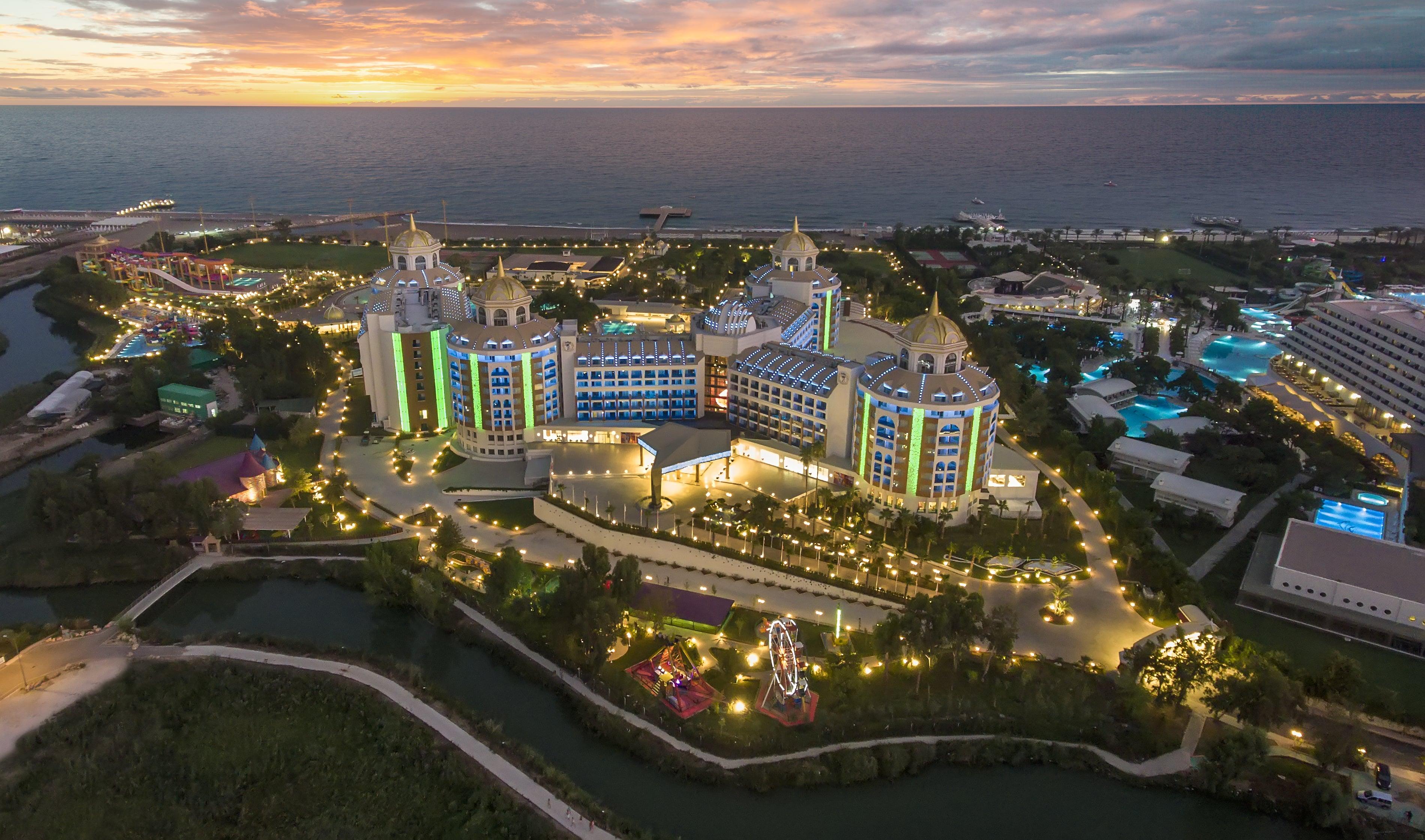 Delphin Be Grand Resort Анталия Екстериор снимка