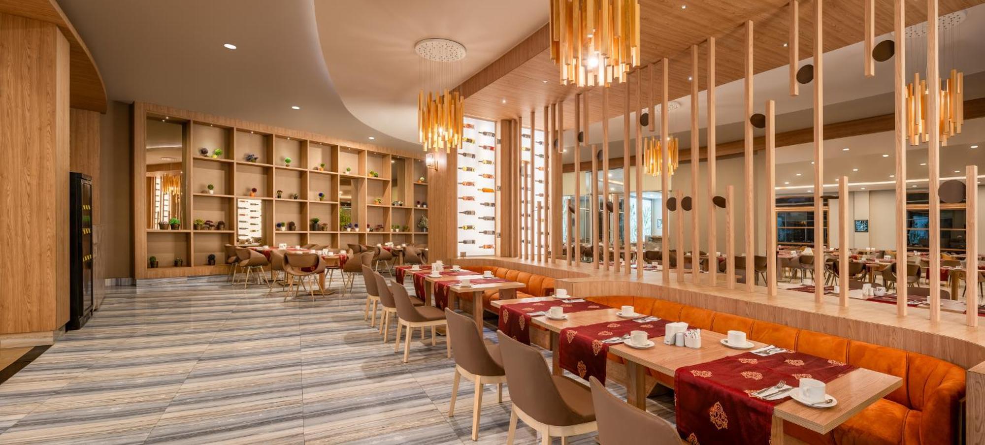 Delphin Be Grand Resort Анталия Екстериор снимка